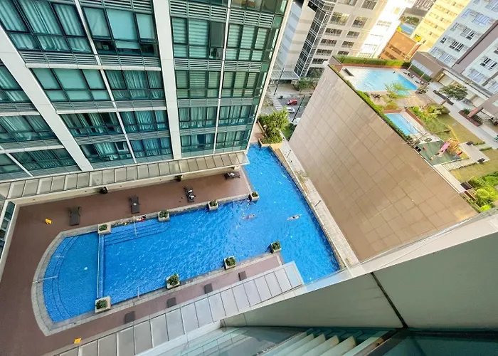 Holiday home Bgc Across Grand Hyatt #oursw12k
